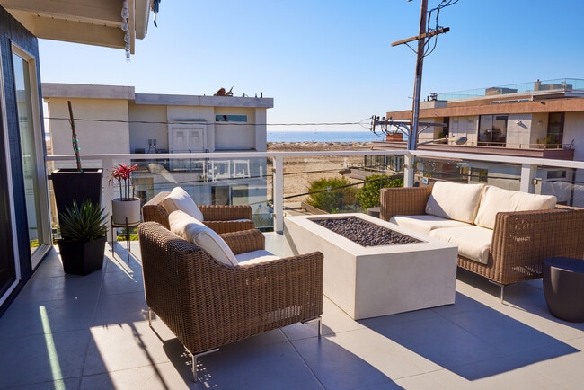 Photo - 14 Westwind St