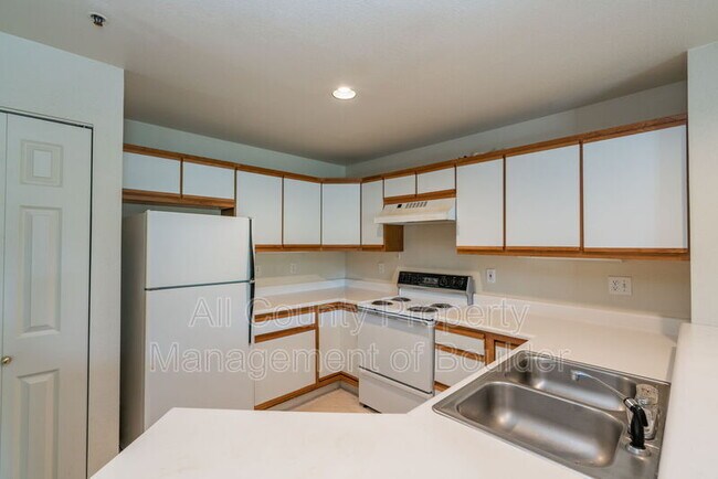 Photo - 33 S Boulder Cir Unit 209
