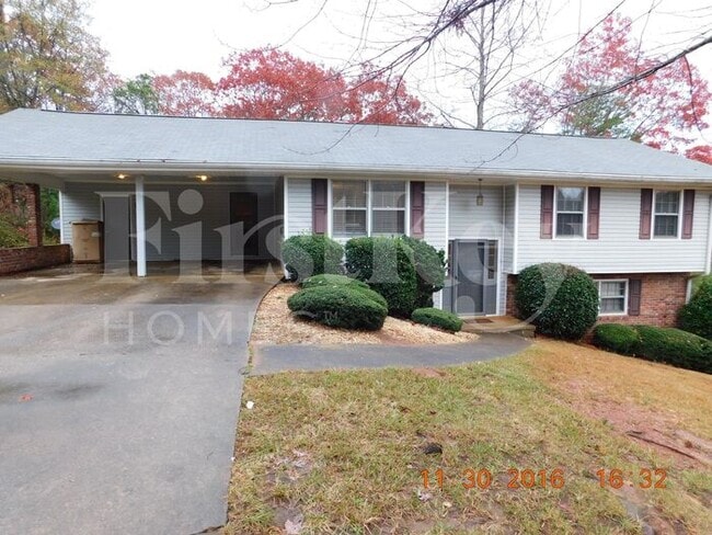 Photo - 2642 Shady Valley Rd