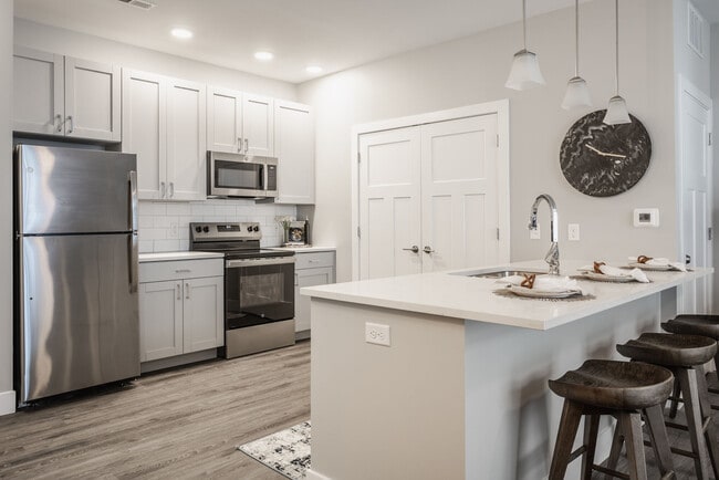 Photo - PROMENADE FLATS