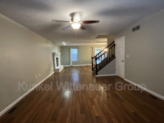 Photo - 1632 Progress Ln