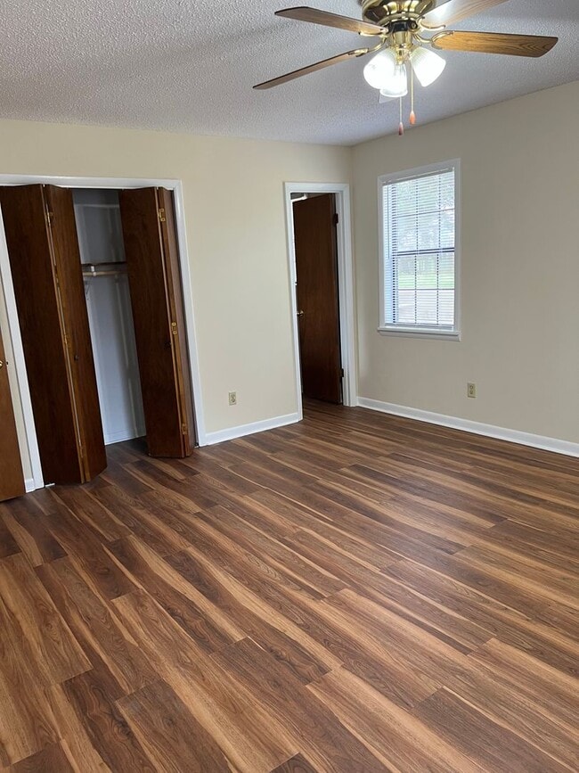 Photo - Great 3 Bedroom 2 Bath