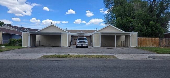 Building Photo - 2248 W 3650 S Unit Apt #1