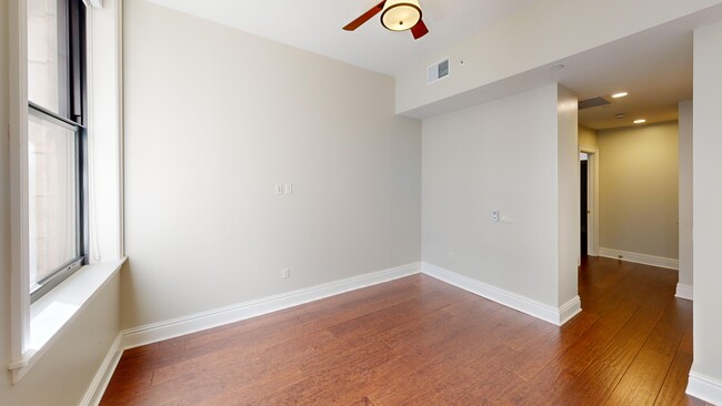 Photo - Hotel Saint Louis Apartments