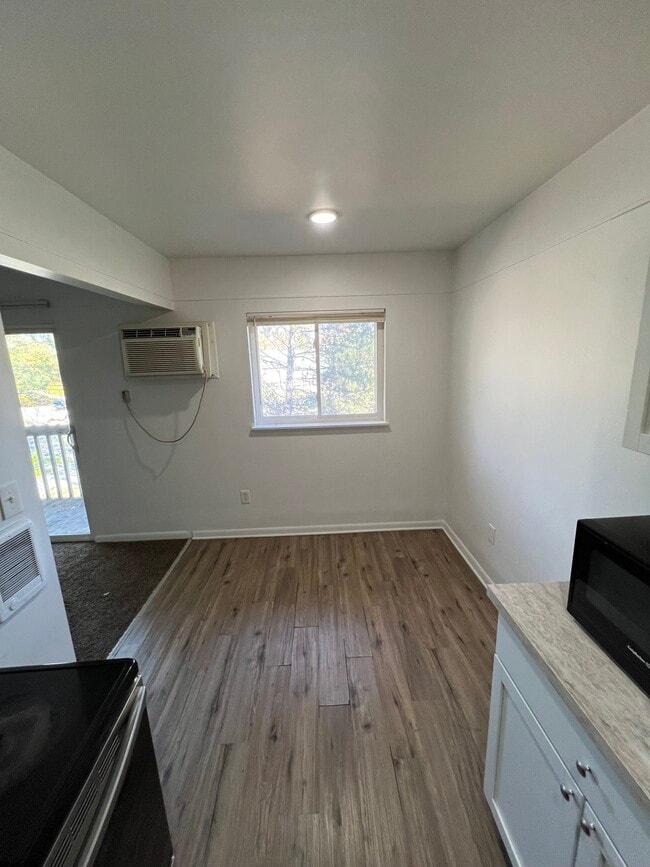 Photo - Highland Holmes Apartments