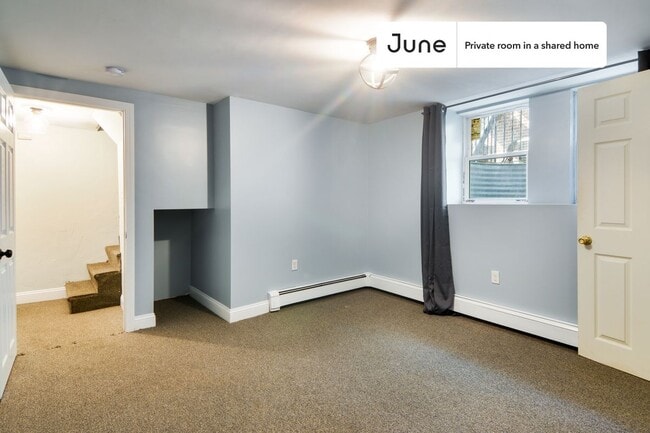 Photo - Room in Shared 4 bed/2 bath home Unidad D