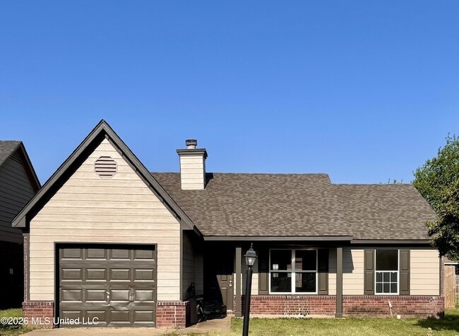 Building Photo - 7011 Hampton Dr