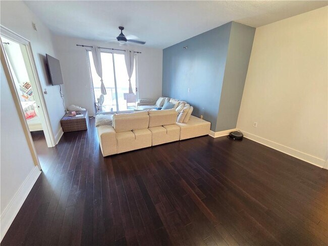 285 Centennial Olympic Park Dr NW Unit 1702