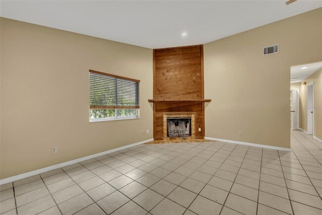 Photo - 3/2 Duplex in the heart of Maitland
