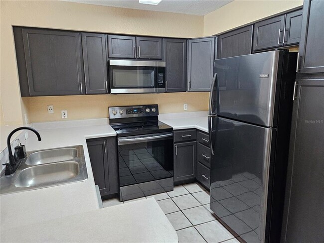 Photo - 13941 Fairway Island Dr Condo Unit 715