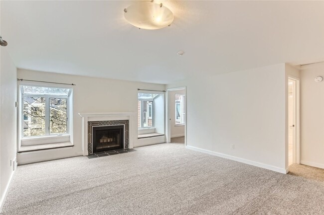 Building Photo - Beautiful 2BR/1BA Condo For Rent!!! Available May 1st - TEXT to TOUR!!!