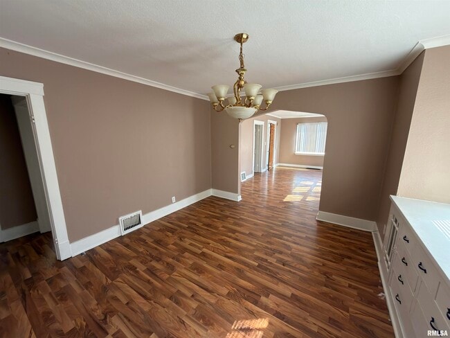 Photo - 1815 N Sheridan Rd