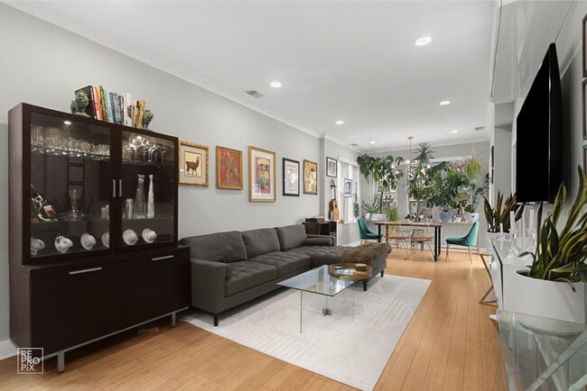 Photo - 2052 N Campbell Ave Unit 3E