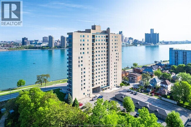Photo - 1225 Riverside Dr W Unit 202