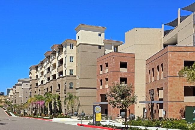 360 Luxury Apartments