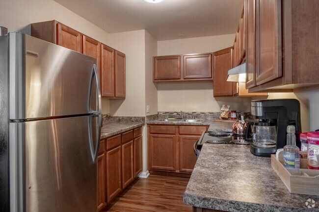 2BR, 1BA - 920SF - Kitchen