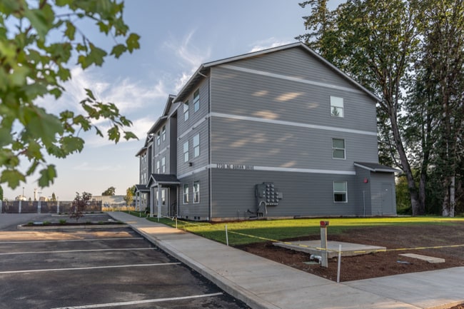 Photo - 2730 NE Doran Dr