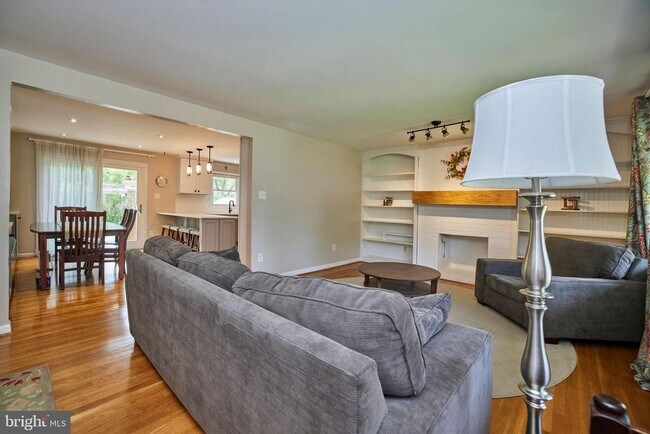 Photo - 7903 Bayberry Dr