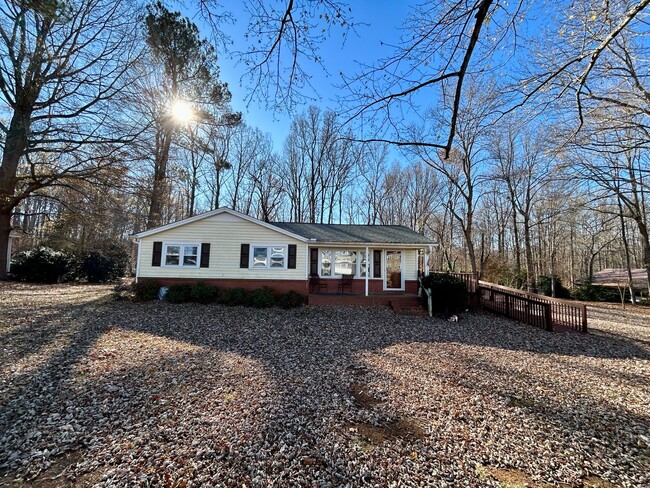 Charming 3Br in Oak Ridge on One Acre Lot! - Charming 3Br in Oak Ridge on One Acre Lot! Casa