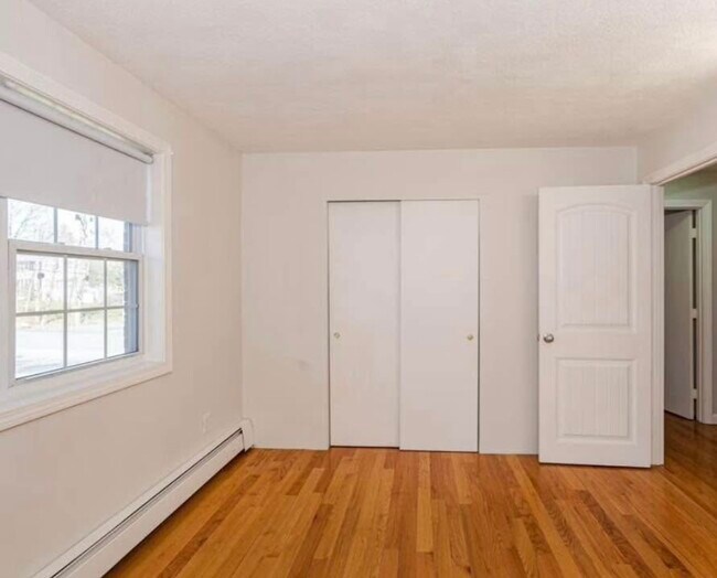 Photo - 5 Kenmar Dr Unit 5 Kenmar Drive