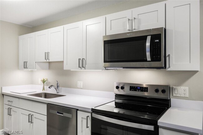 Photo - 17420 Birchwood Ln Unidad 2