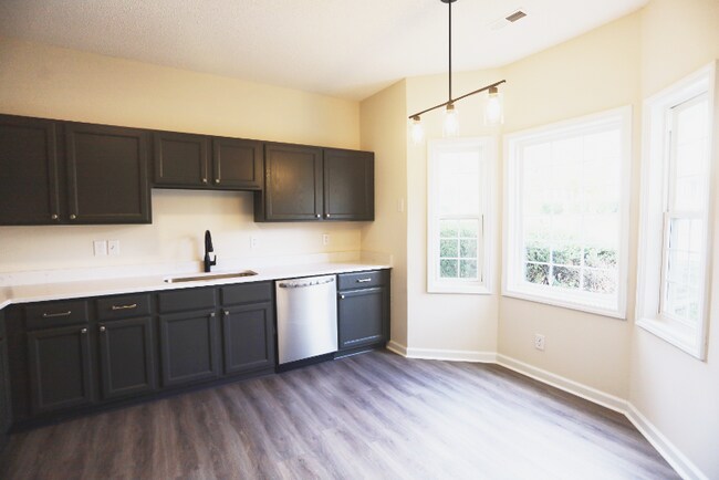 Photo - 4122 Beaufain St