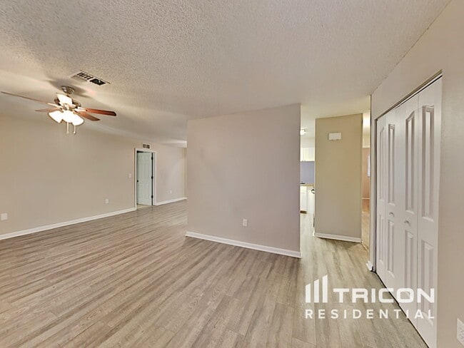 Photo - 330 Malcolm Ave