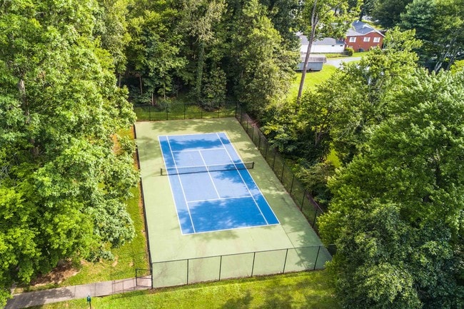 Photo - Hanover Court Apartments