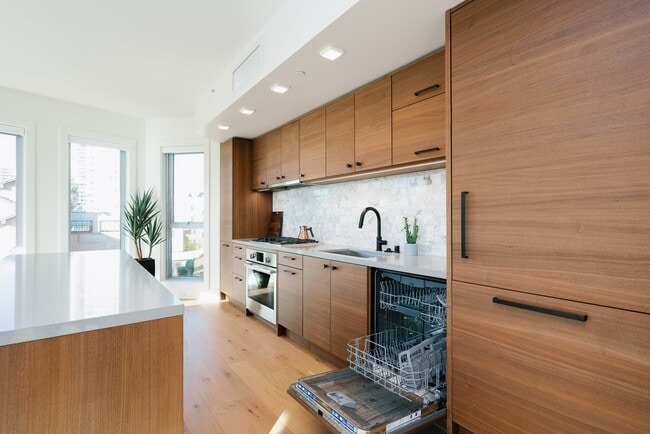 Photo - Konrad on the Park