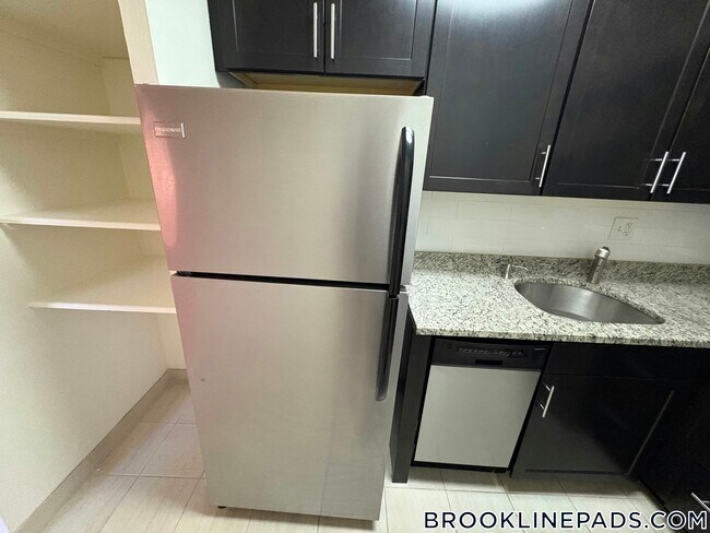 Photo - 175 Freeman St Unit 806