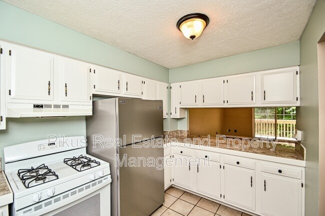 Photo - 7819 Hills and Dales Rd NW