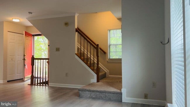 Building Photo - 6615 Buskin Ln