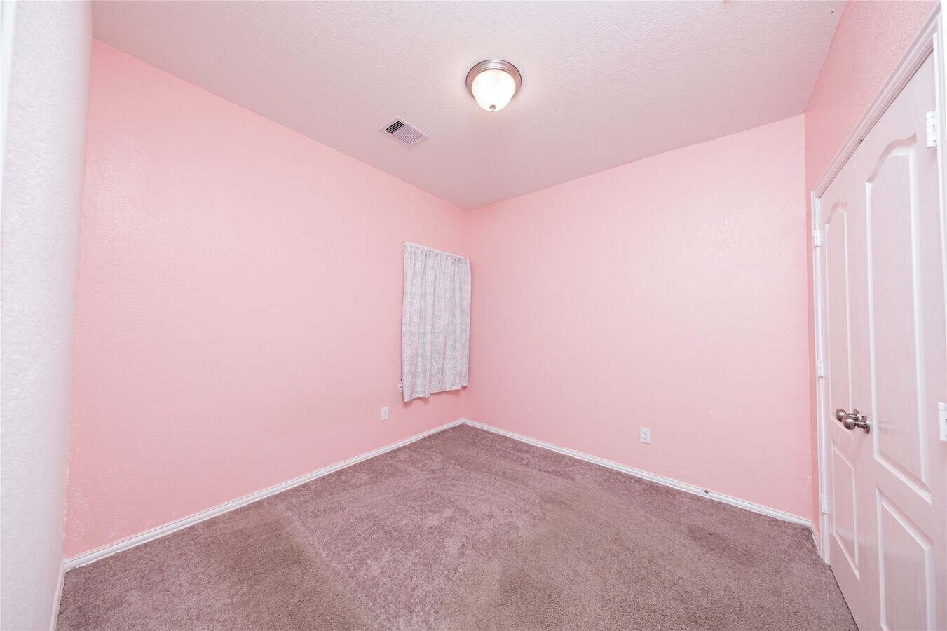 Photo - 31206 Whitfield Ct