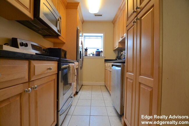 Photo - 140 Newton St Unidad 3