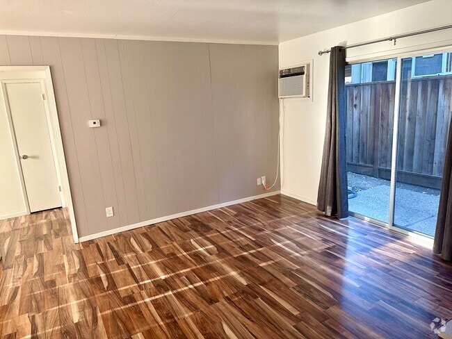 Building Photo - 7634 Coral Ln Unit Lincoln Schools 1bdrm Rental