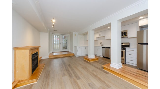 Photo - 944 W Montana St Unidad garden