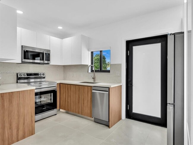 Photo - 107 Central Ave