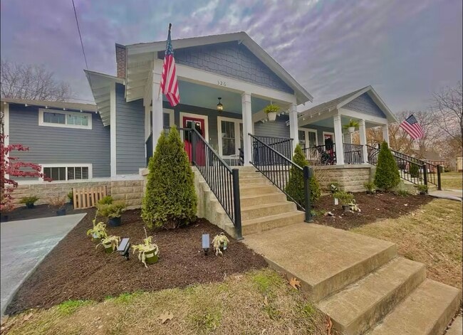 Photo - 326 N 16th St