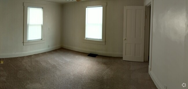 Building Photo - 2222 Neil Ave Rental
