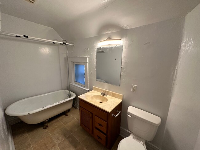 Photo - 517 Walnut Ct