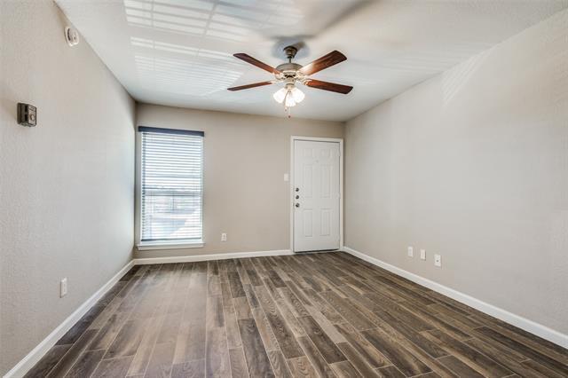 Photo - 2211 W Hickory St Apartment Unit B3R