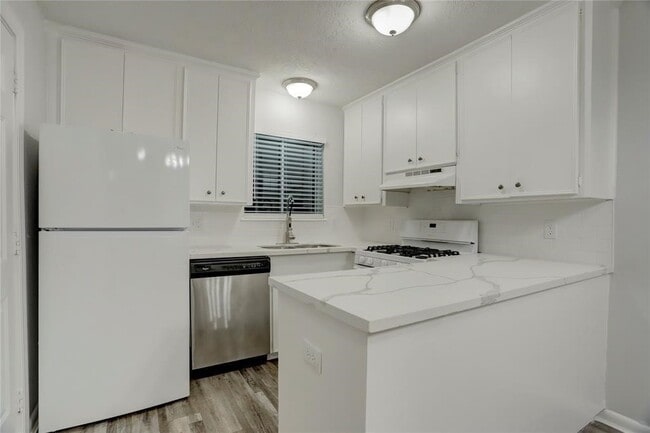 Photo - 1901 Bahama Dr