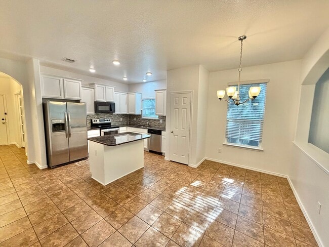 Photo - 3418 Lorne Dr