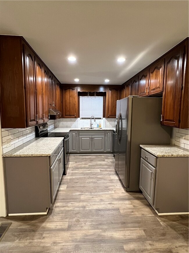 Photo - 1607 Mayflower Rd