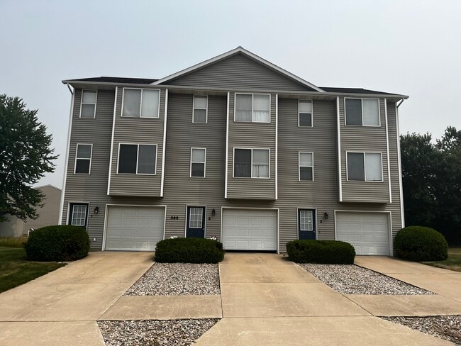 Building Photo - 363 Harbor Town Ct