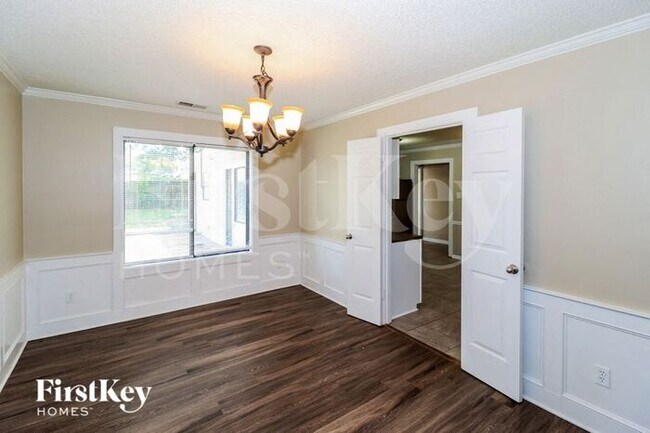 Photo - 970 Hawkview Dr