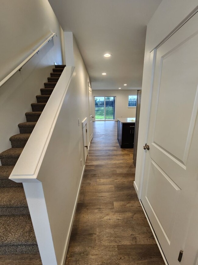 Photo - 1010 Peach Rd