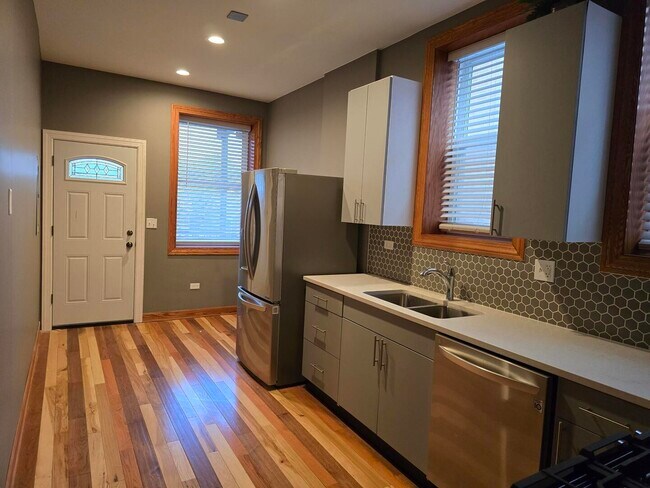 Photo - 4414 N Clark St Unit 3