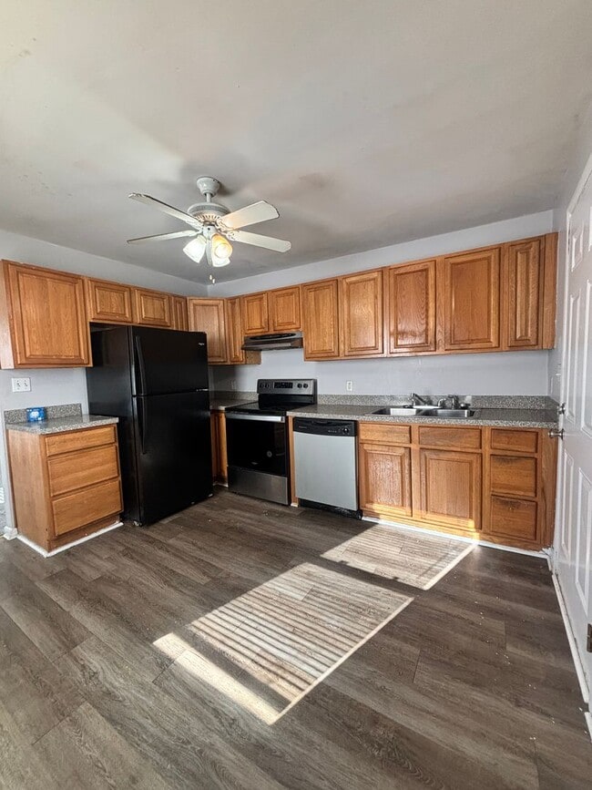 Photo - Adorable Two Bedroom Duplex In Truxton Unit 35 Radford St