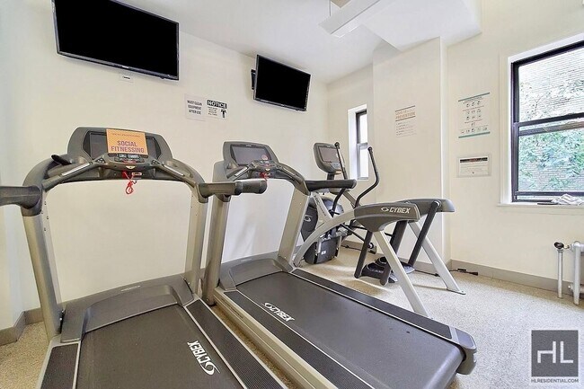 Photo - AMSTERDAM AVENUE Unit 6C